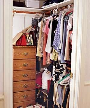 Как упорядочить шкаф для одежды