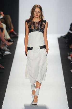 Сарафаны и платья-фартуки - модные тренды весны 2013