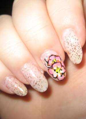 Чудесный цветочный декор ногтей