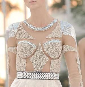 Декорированная одежда и аксессуары - модный летний тренд 2012