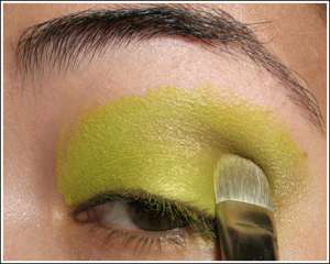 Фото-урок макияжа: золотой зеленый