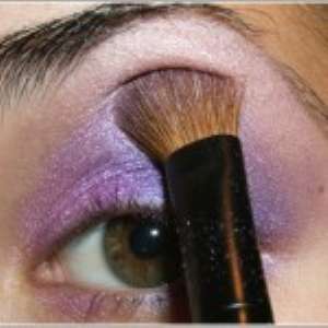 Фото-урок макияжа: нежный пурпурный