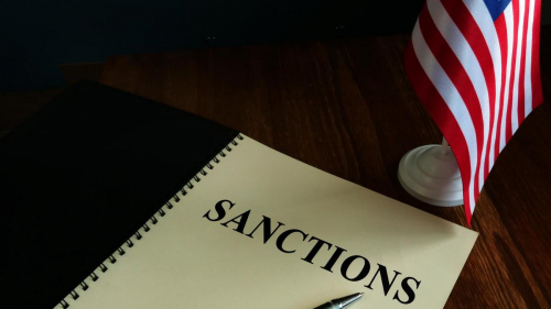 Пошлины в 500% для покупателей нефти и урана из России предложили ввести сенаторы США