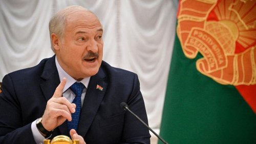 Содержать любовниц за свой счет рекомендовал Лукашенко чиновникам