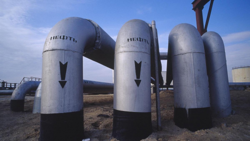 Цена нефти упала ниже 61 доллара за баррель впервые с марта 2021 года