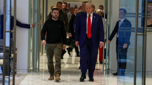 "Они сражались очень храбро": Трамп неожиданно заявил, что уважает Зеленского