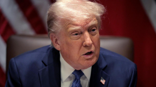 Трамп заявил, что США перестанут атаковать хуситов