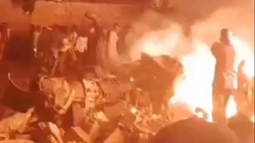 Военный самолет рухнул в жилом квартале в Судане: погибли 46 человек