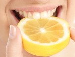 Отбеливание зубов лимоном – голливудская улыбка в домашних условиях
